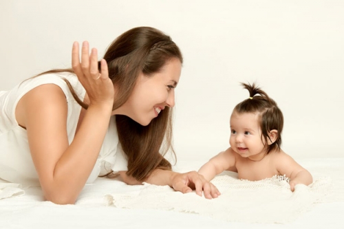 Tahapan Perkembangan Emosi Bayi